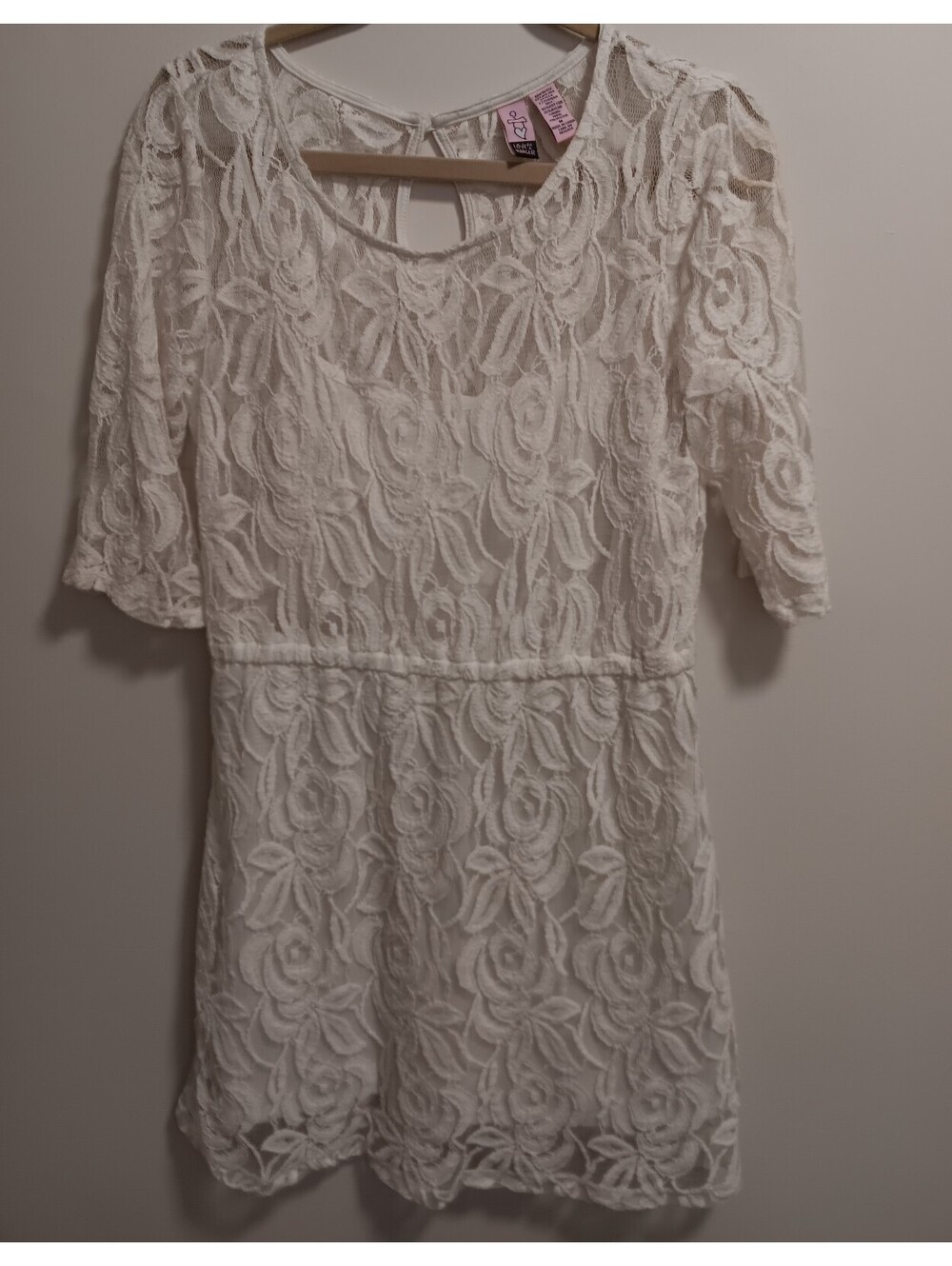 Women's ivory lace dress with lining